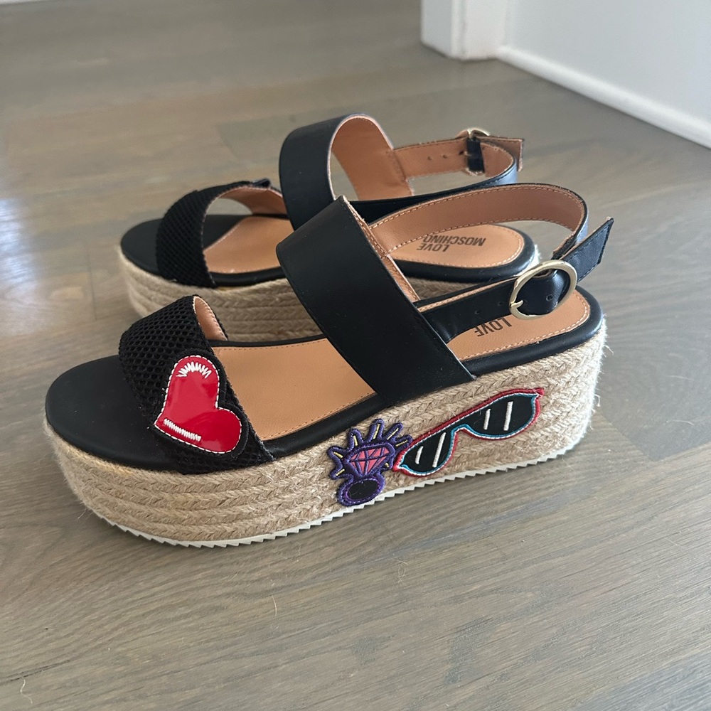 Moschino Love platform sandals. Ideal condition. Worn one time